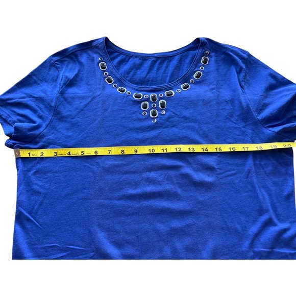 🌸6/$20🌸 Beaded Scoop Neck Shortsleeve T-Shirt - Picture 4 of 6